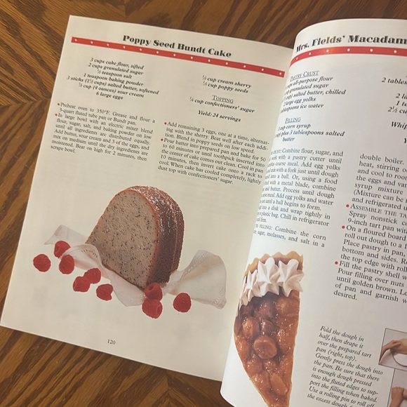 Mrs. Fields Best Cookie Book Ever!: 130 Delicious Cookie and Dessert Recipes - Picture 5 of 9